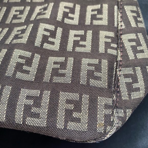 Fendi Vintage Shoulder Bag - Picture 12 of 16